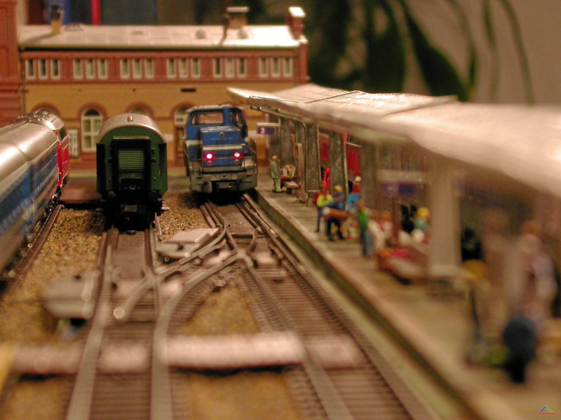 045 Enndingen Gleis 3.JPG - Der Blick entlang der Gleise 5, 4 und 3 (von links nach rechts)